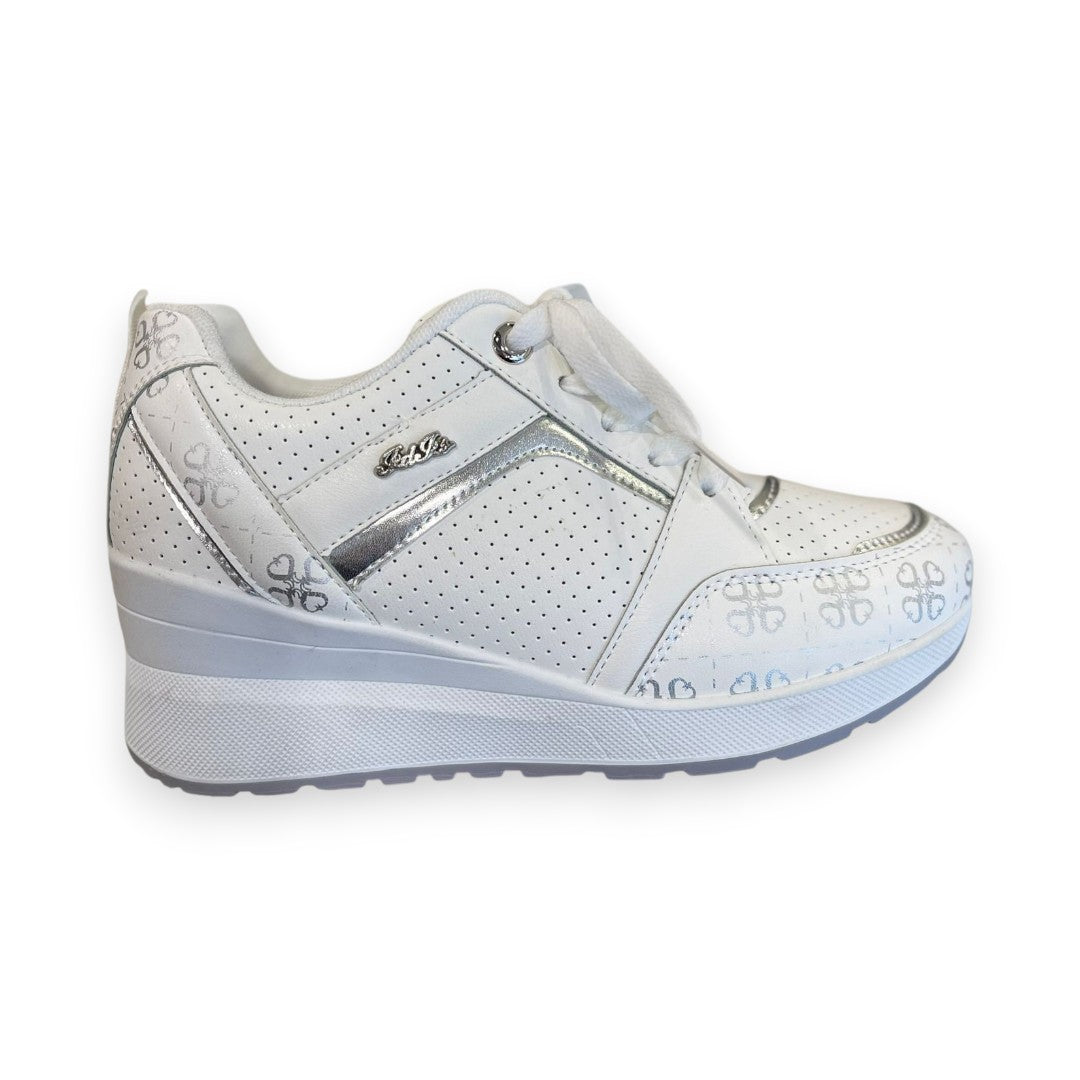 Modelo 110 - Zapatilla