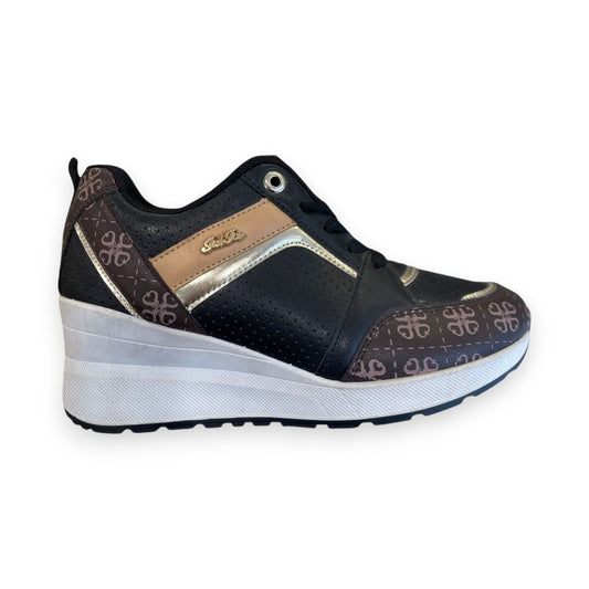 Modelo 110 - Zapatilla